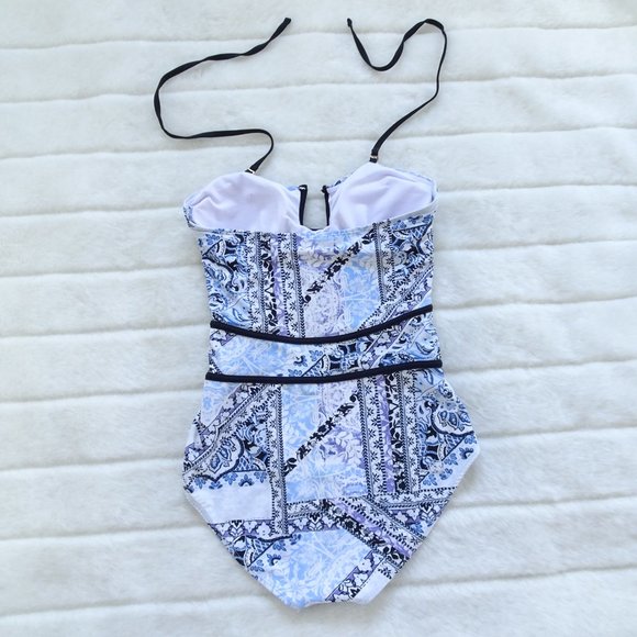 Adore Me Black & Blue One Piece Swimsuit Medium - Picture 5 of 11